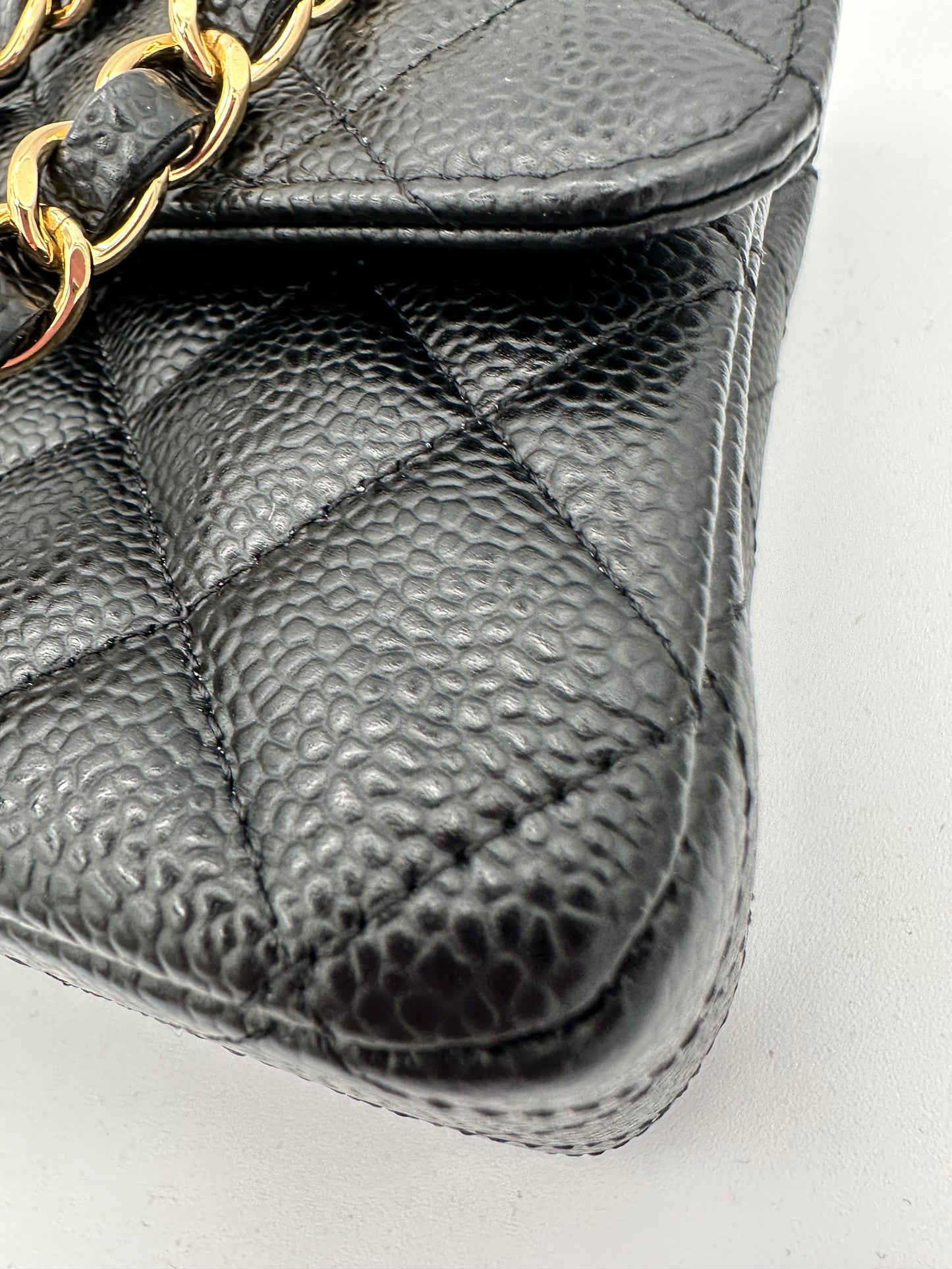 CHANEL Medium Caviar Double Flap GHW