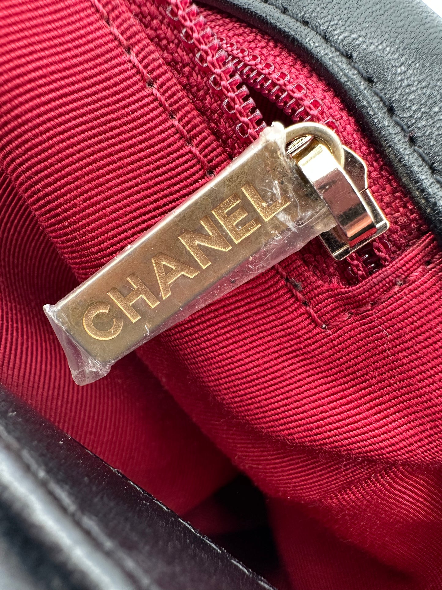 CHANEL 19 Small Flap Microchip