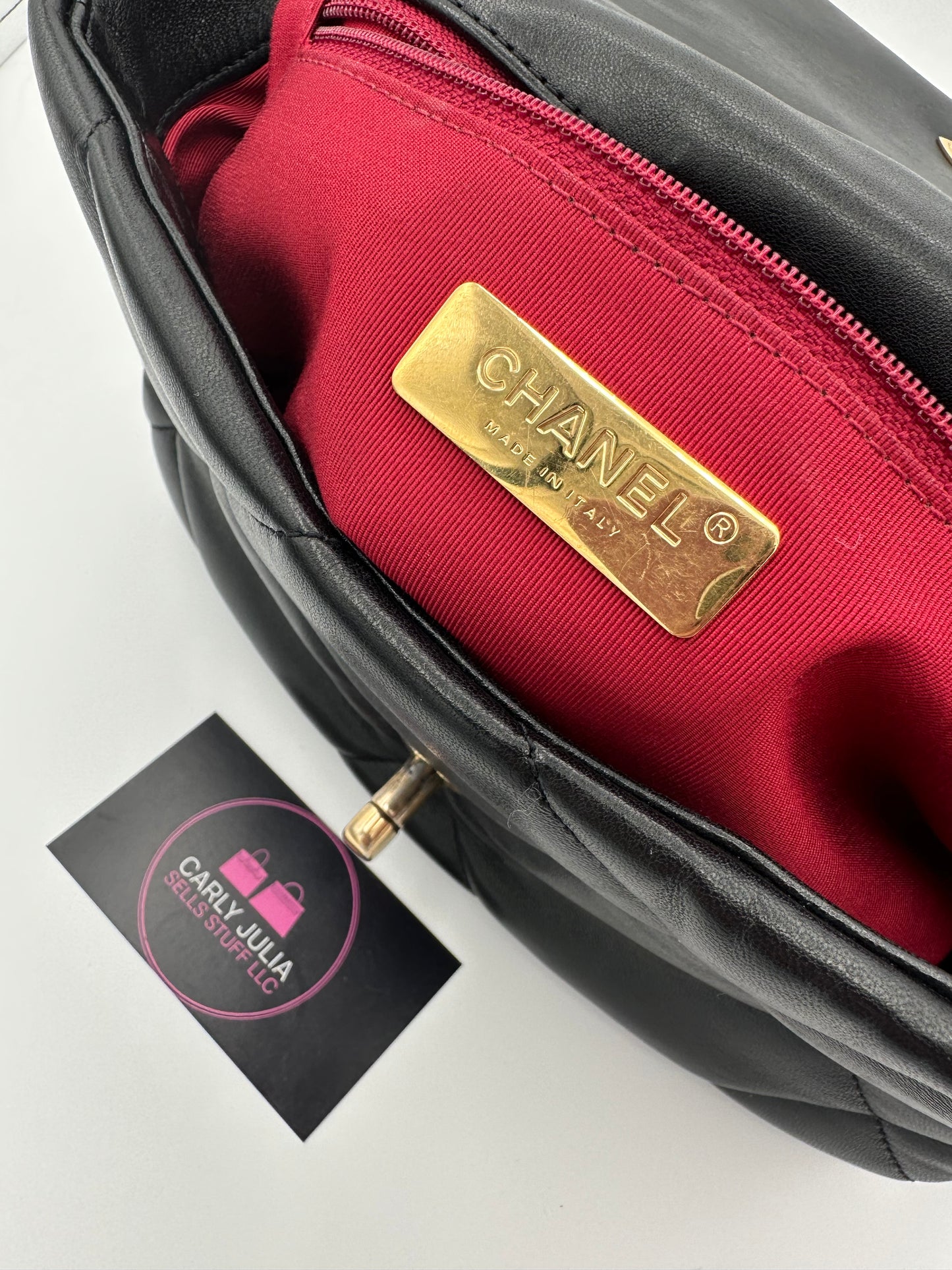 CHANEL 19 Small Flap Microchip