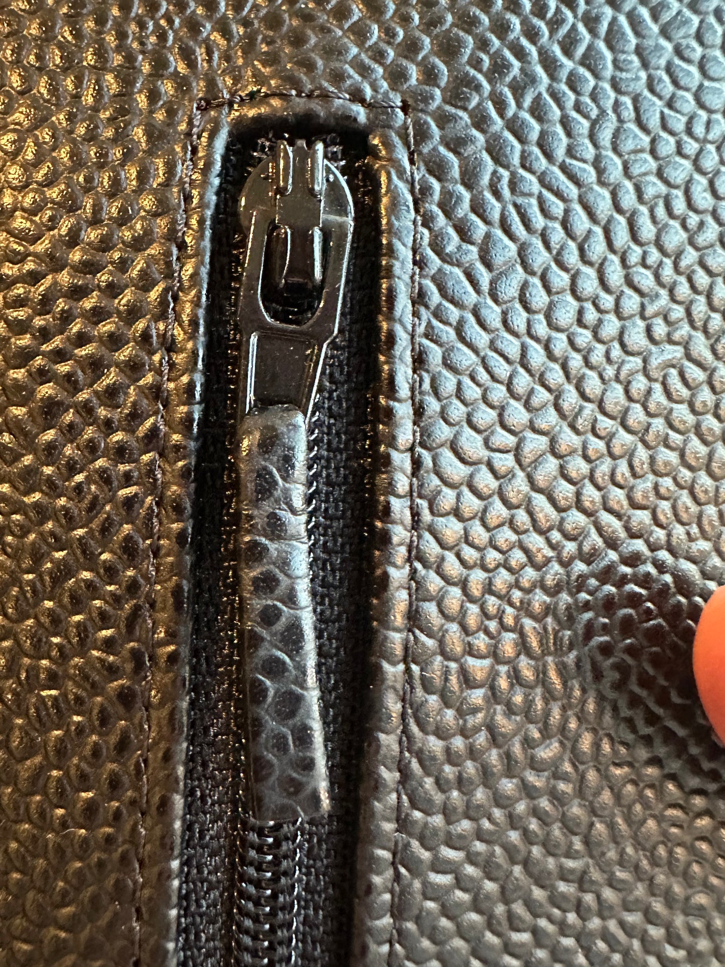 CHANEL Medium Caviar Double Flap GHW