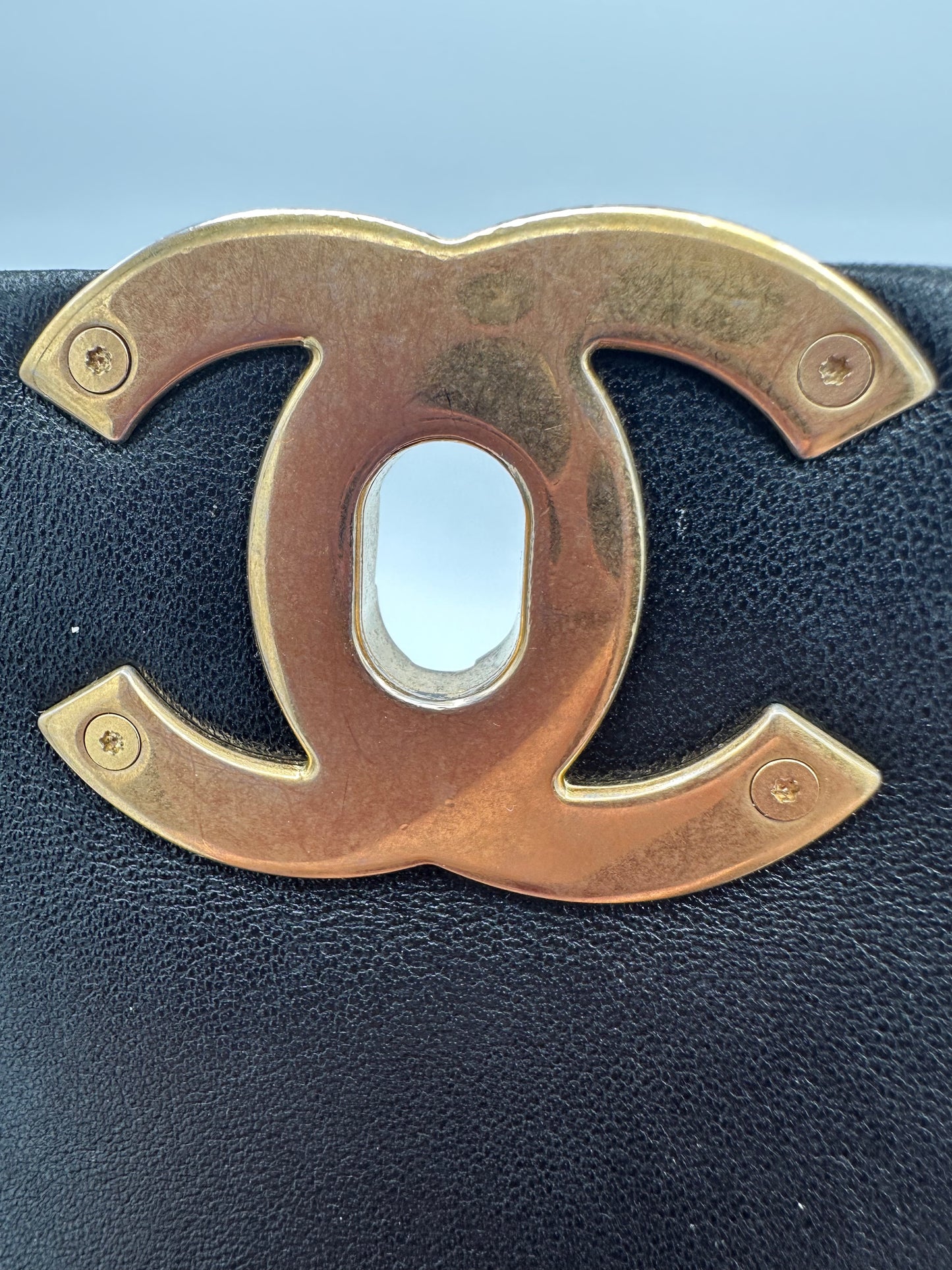 CHANEL 19 Small Flap Microchip