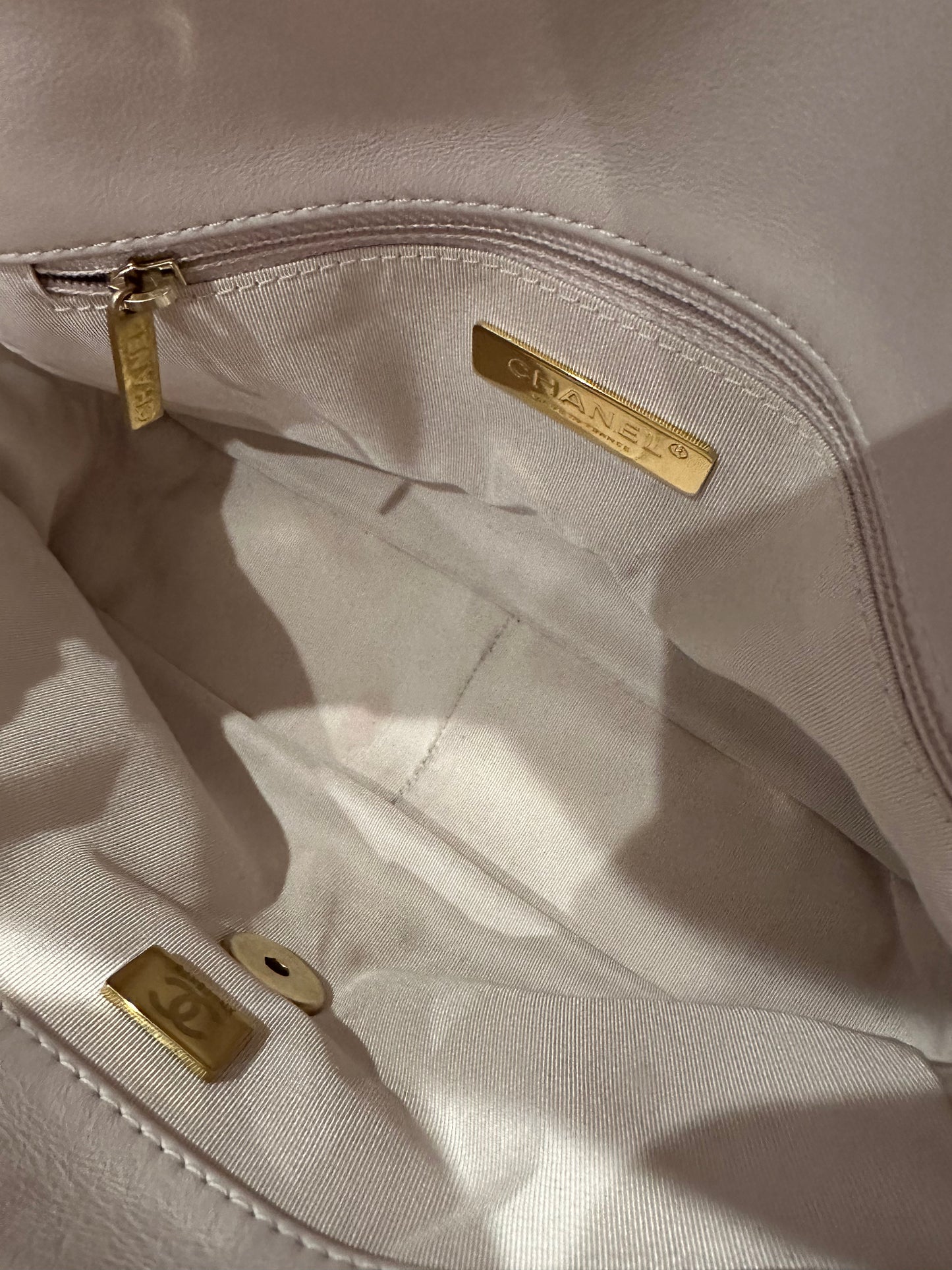 CHANEL 19 2022 Light Beige Small Flap