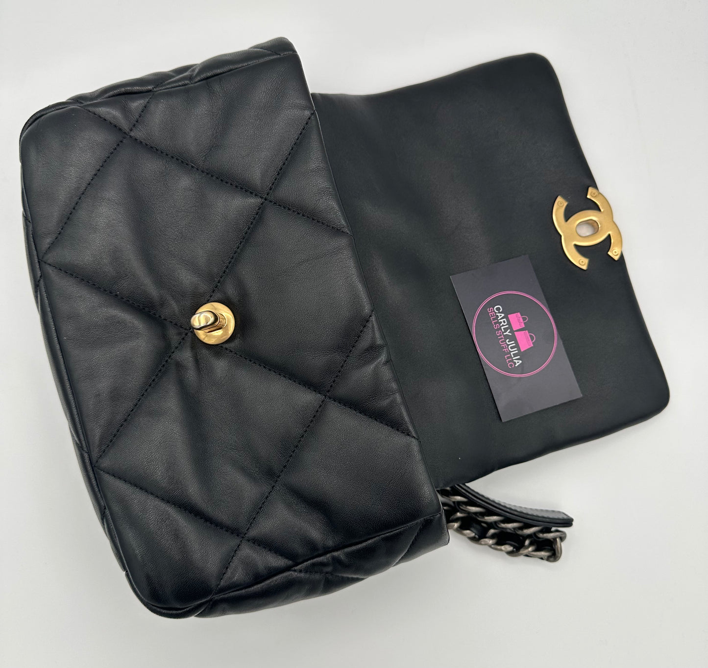 CHANEL 19 Small Flap Microchip