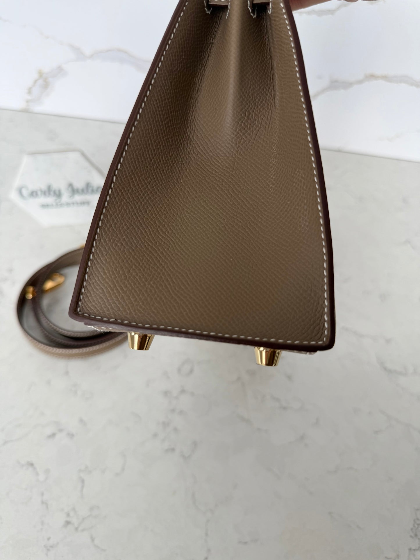 Hermes 2023 Kelly 25 Etoupe Epsom Sellier GHW - Carly Julia Sells Stuff, LLC