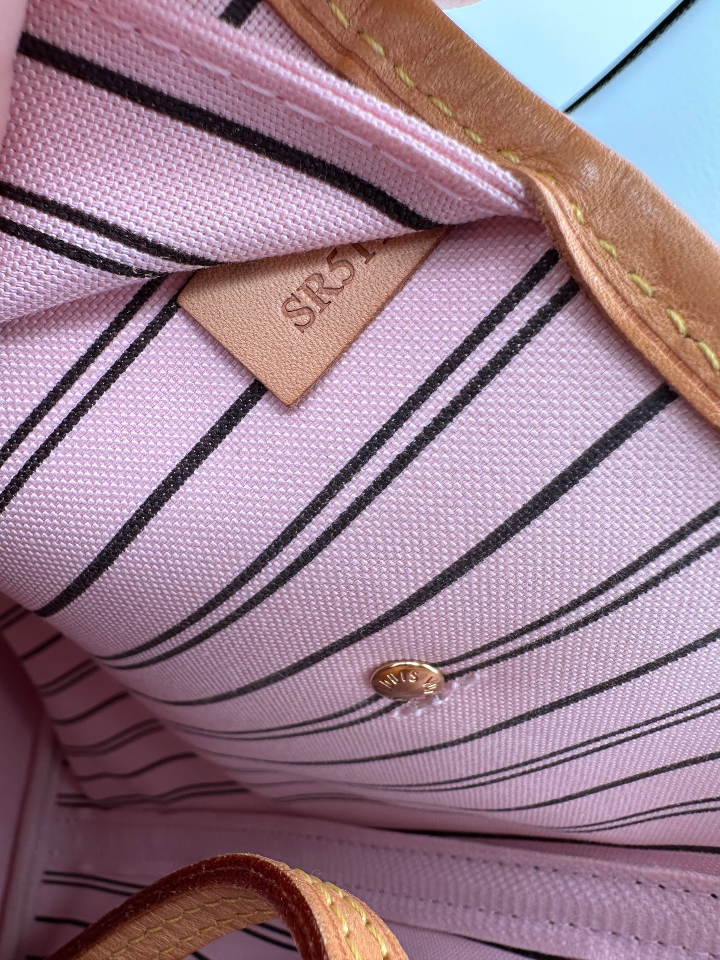 Louis Vuitton Rose Ballerine MM Neverfull