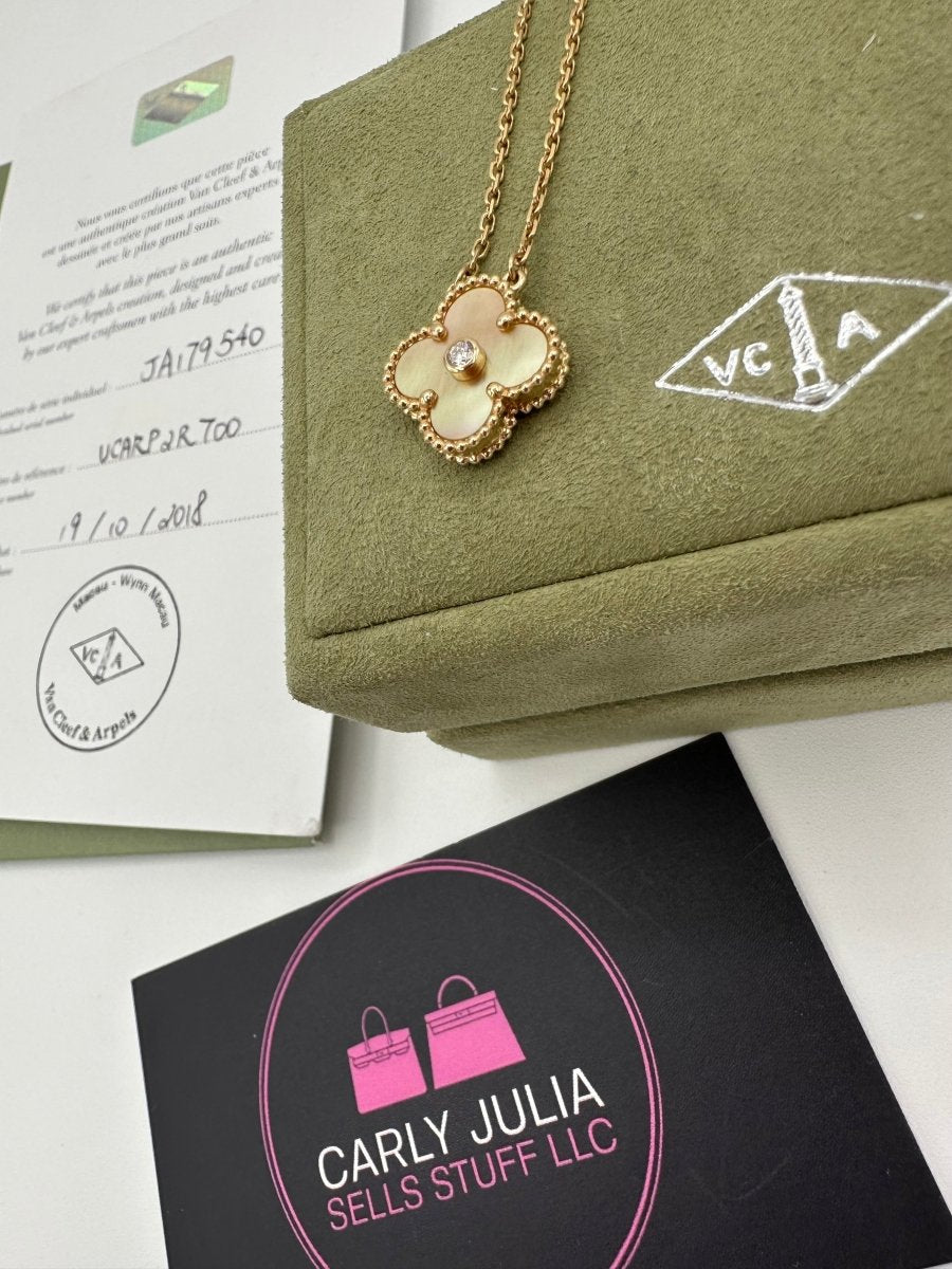 Van Cleef & Arpels 2018 Holiday Pendant - Carly Julia Sells Stuff, LLC