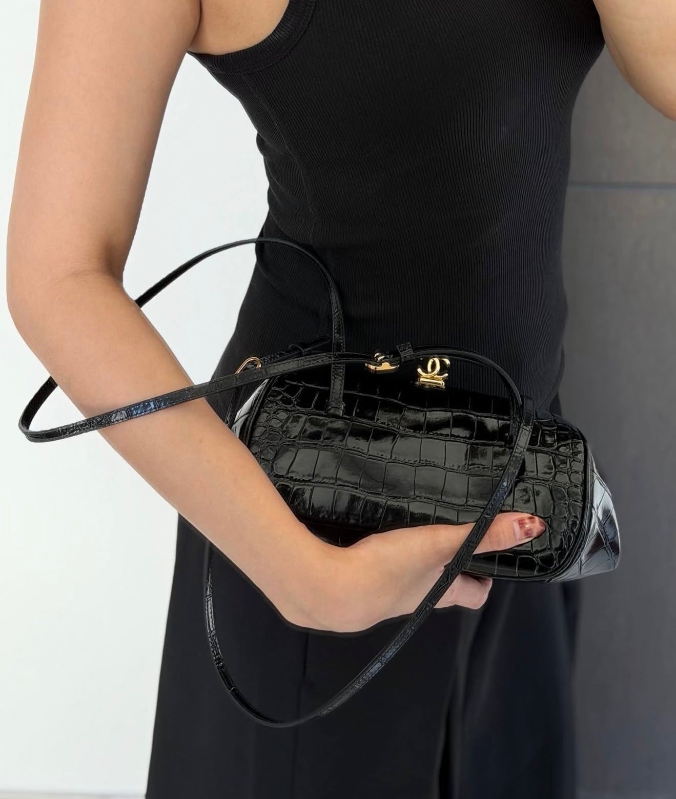CHANEL Métiers D’Art 2026 Crocodile Embossed Calfskin Clutch with Leather Strap