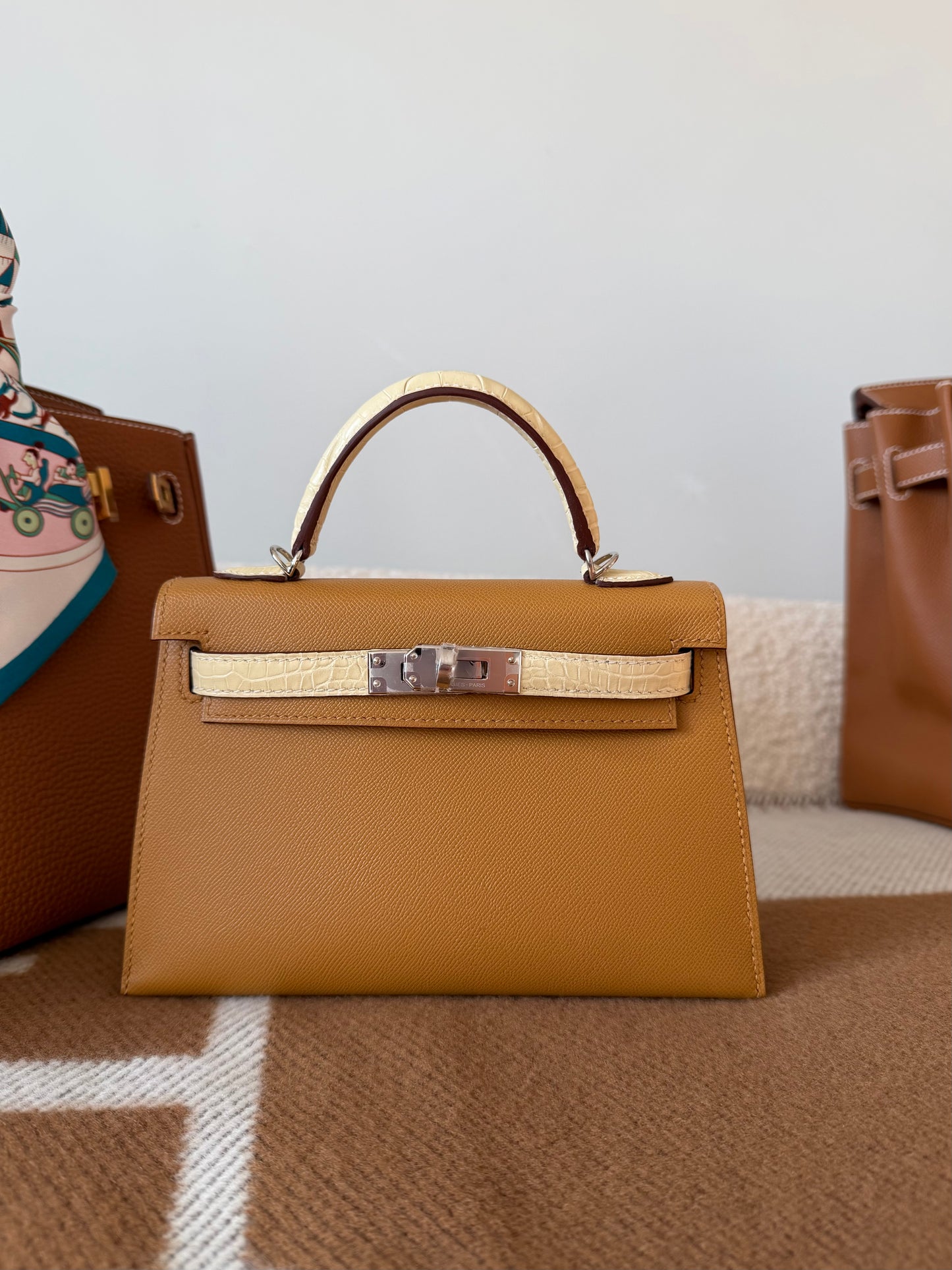 Hermes Mini Kelly 20 Sellier Sesame Madame Touch Vanille Alligator PHW