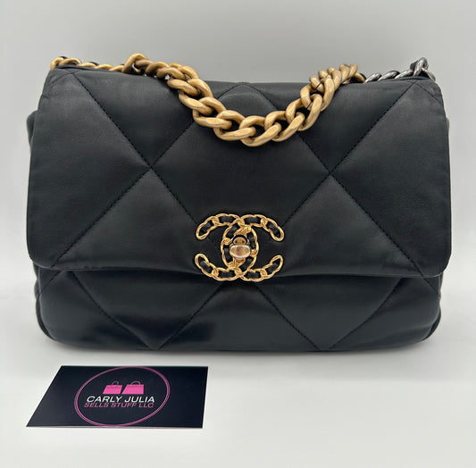 CHANEL 19 Small Flap Microchip