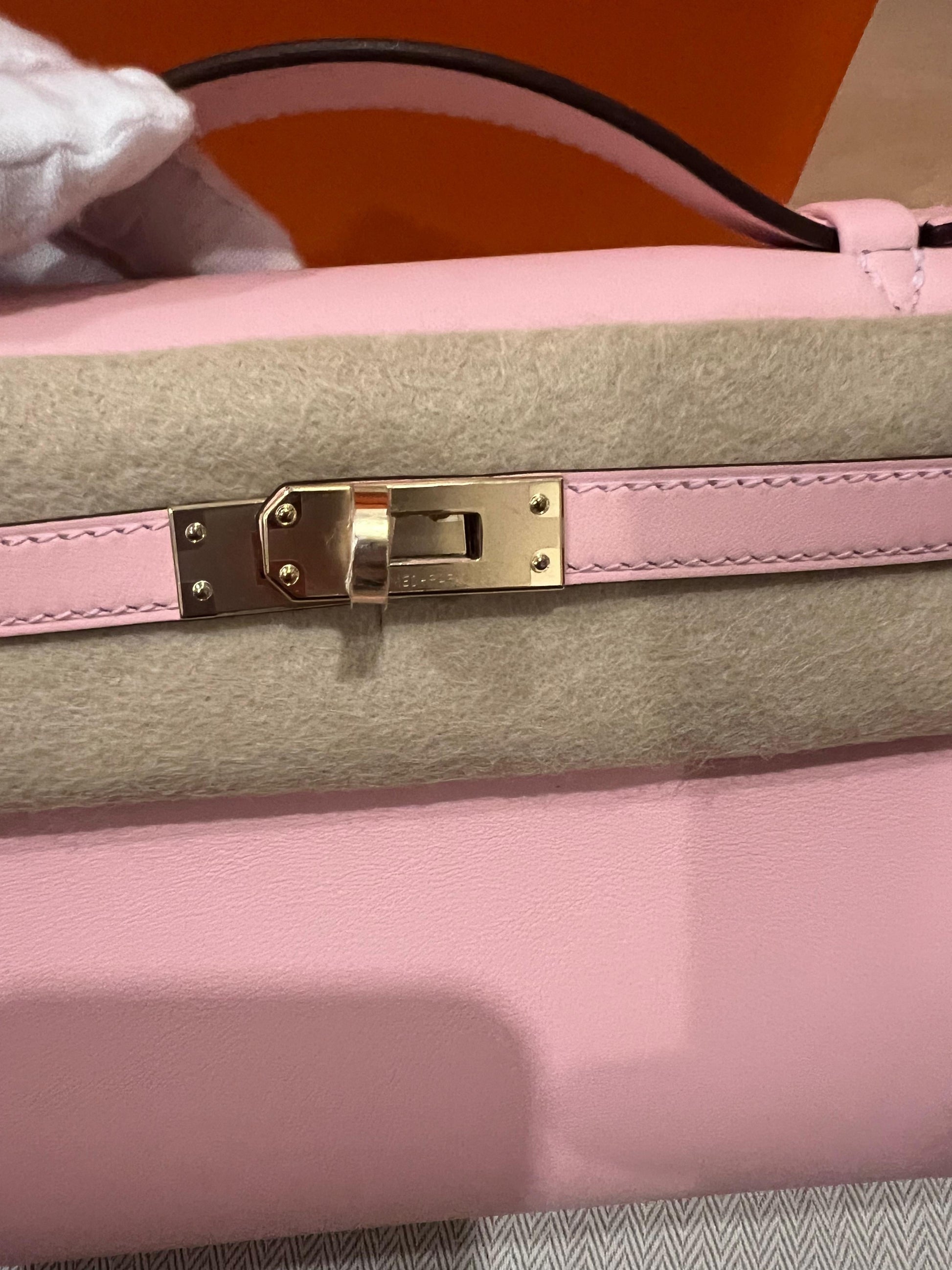 Hermes 2024 HSS Rose Sakura Kelly Pochette Swift Permabrass - Carly Julia Sells Stuff, LLC