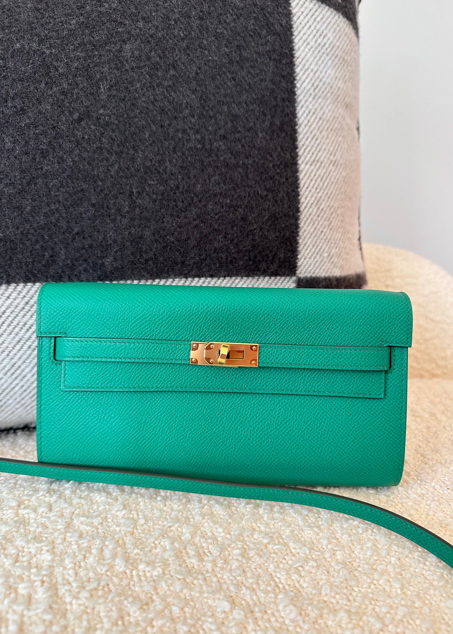 Hermes Kelly To Go Crossbody Wallet Epsom Vert Jade Gold Hardware GHW - Carly Julia Sells Stuff, LLC