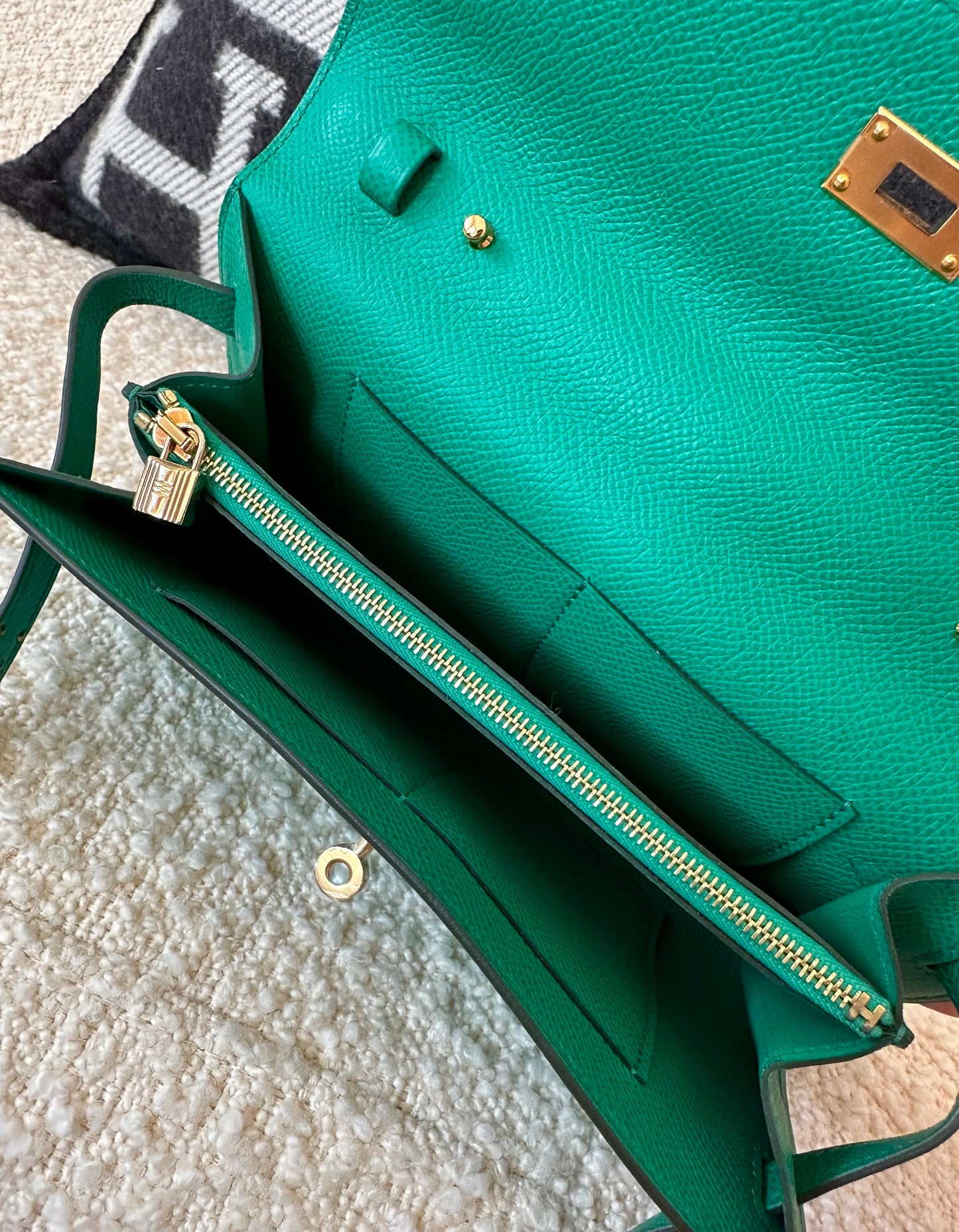 Hermes Kelly To Go Crossbody Wallet Epsom Vert Jade Gold Hardware GHW - Carly Julia Sells Stuff, LLC