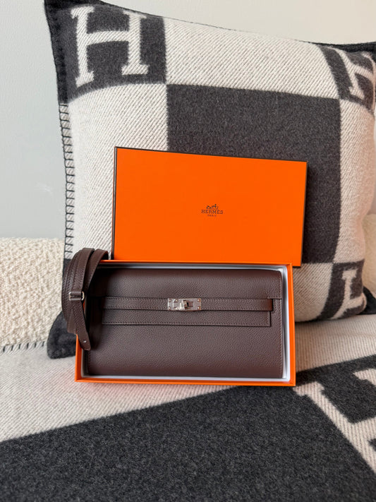 Hermes Kelly ‘To Go’ Evercolor Moka PHW - Carly Julia Sells Stuff, LLC
