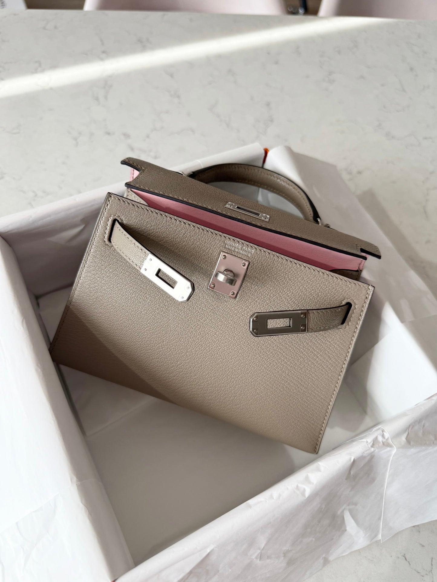Hermes Mini Kelly 20 Gris Tourterelle Verso Rose Sakura PHW - Carly Julia Sells Stuff, LLC