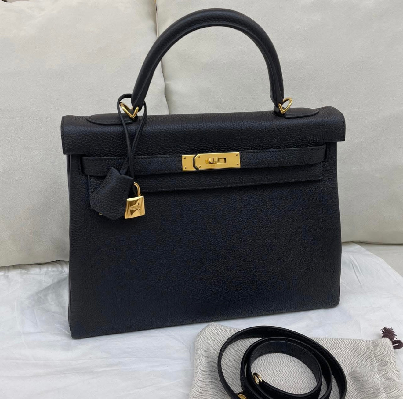 RESERVED Deposit : Hermes 2021 Kelly 32 Noir Togo Retourne GHW - Carly Julia Sells Stuff, LLC