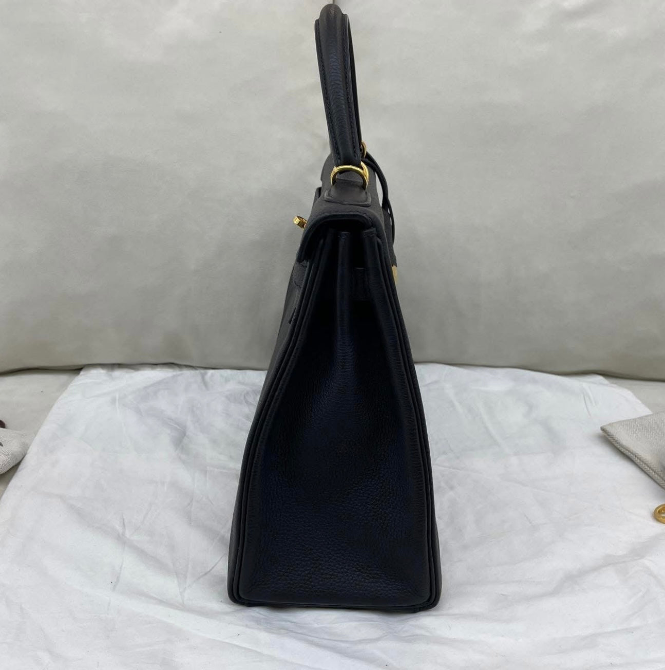 RESERVED Deposit : Hermes 2021 Kelly 32 Noir Togo Retourne GHW - Carly Julia Sells Stuff, LLC