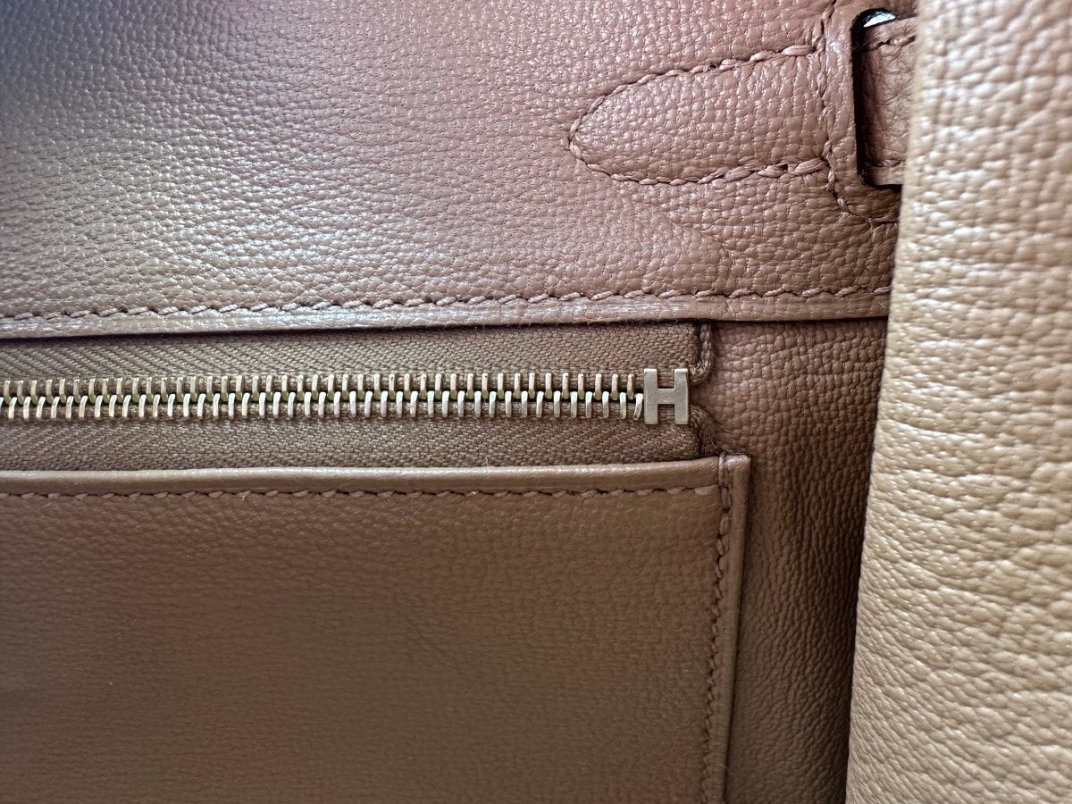 Hermes Birkin 25 Biscuit GHW - Carly Julia Sells Stuff, LLC