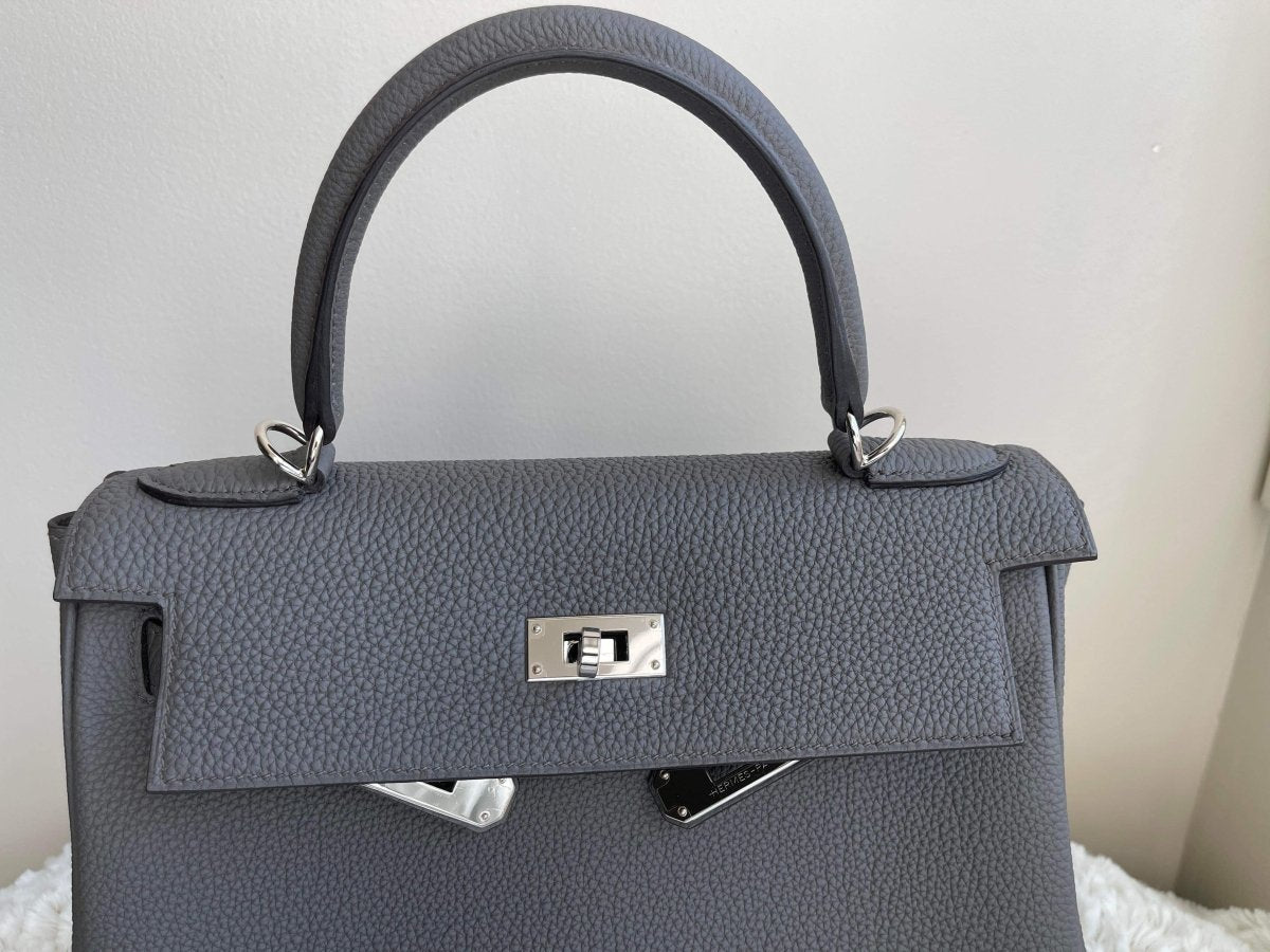 Hermes Kelly 28 2021 Gris Etain PHW - Carly Julia Sells Stuff, LLC